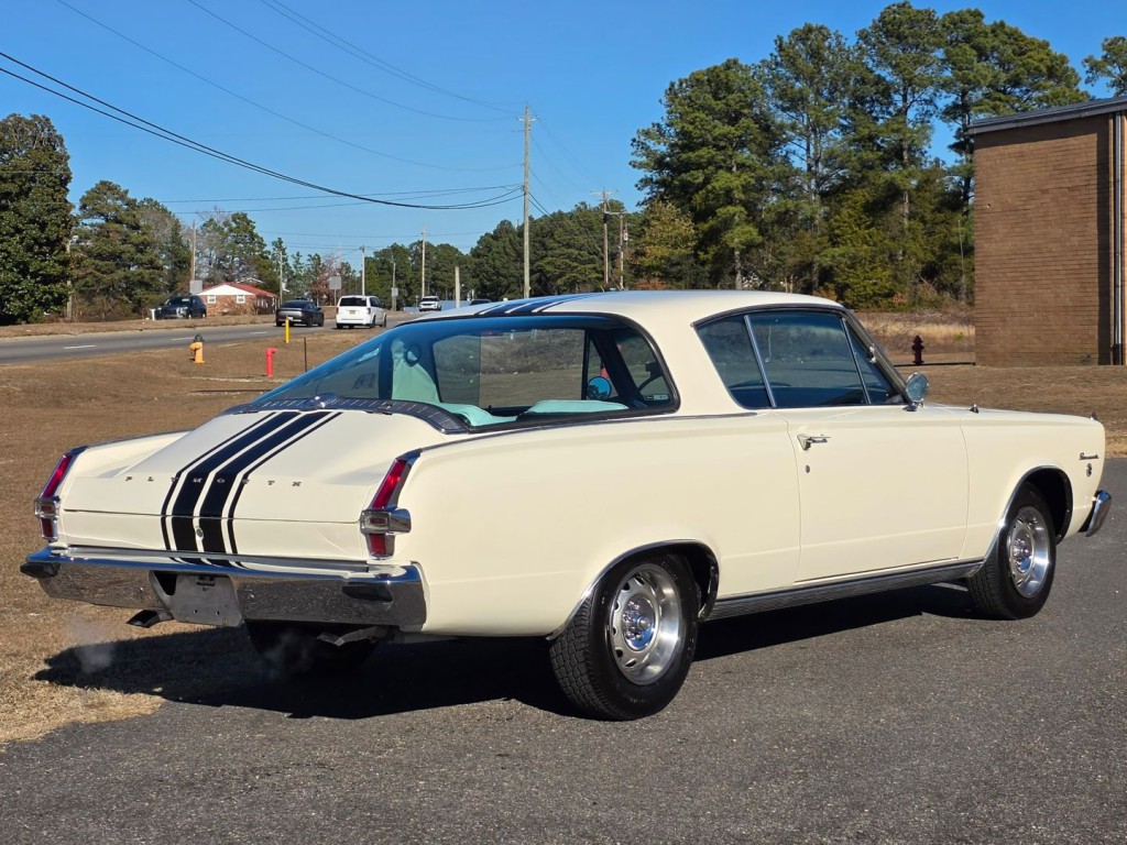 1966 Plymouth Barracuda Image 7