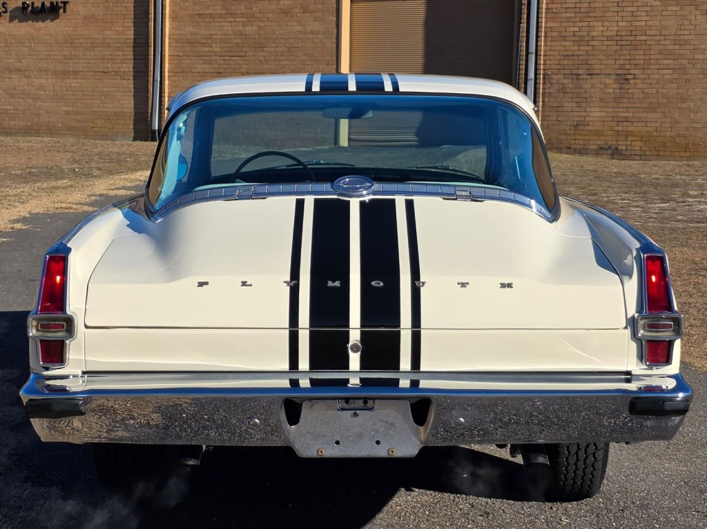1966 Plymouth Barracuda Image 9