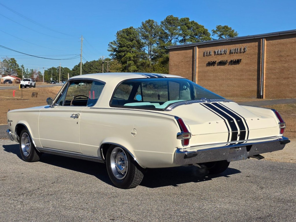 1966 Plymouth Barracuda Image 11