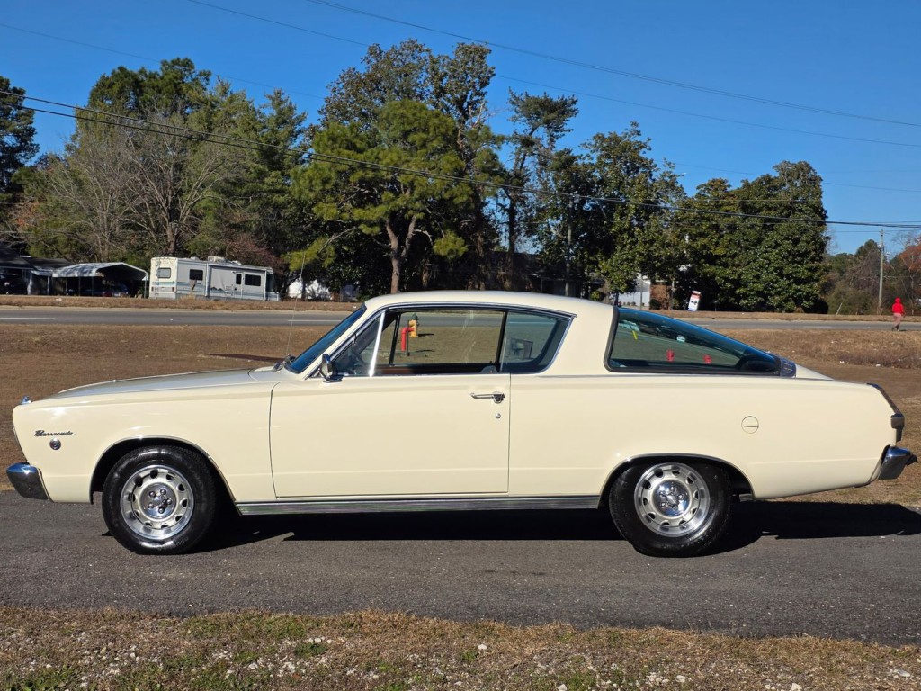 1966 Plymouth Barracuda Image 12