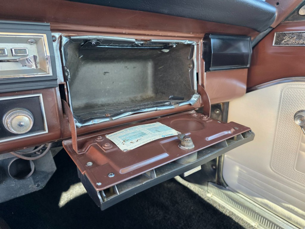 1966 Plymouth Barracuda Image 23