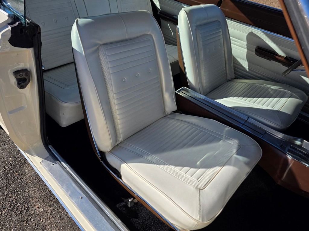 1966 Plymouth Barracuda Image 31