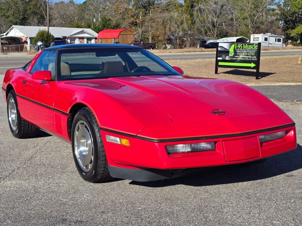1986 Chevrolet Corvette Image 3