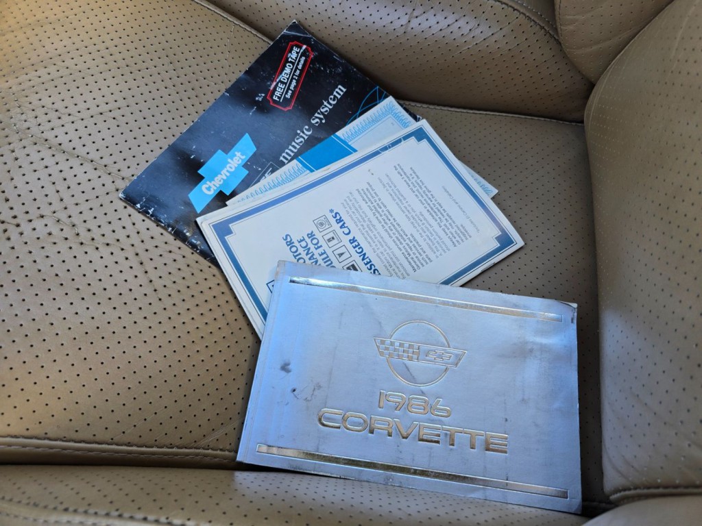 1986 Chevrolet Corvette Image 30