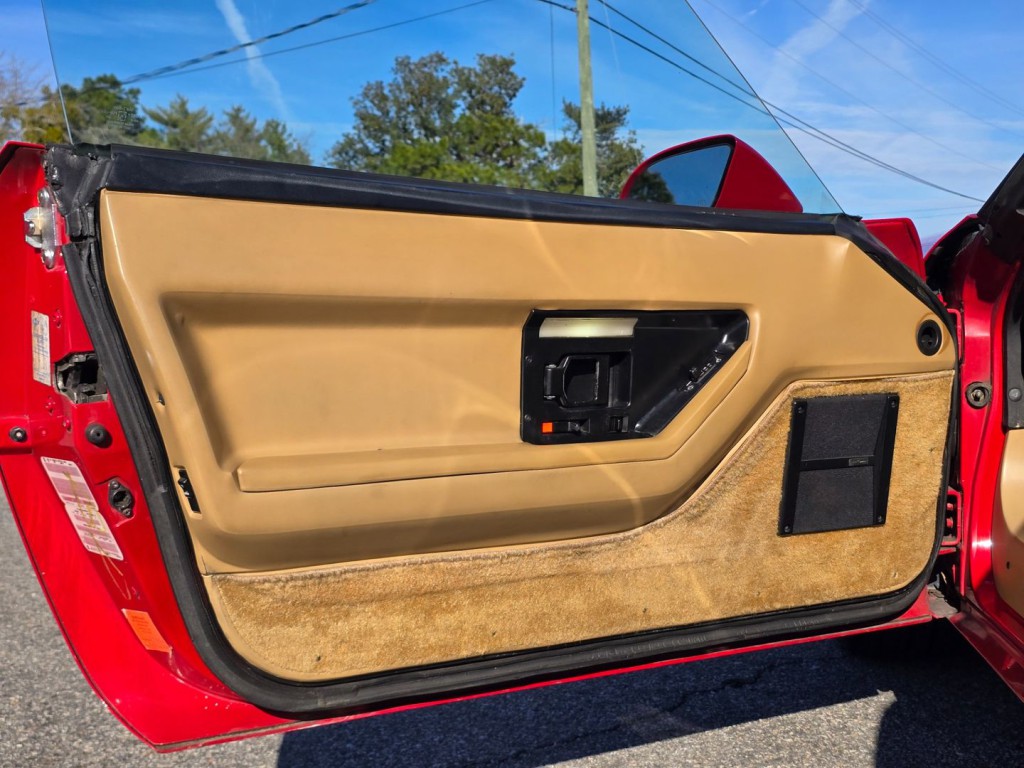 1986 Chevrolet Corvette Image 31