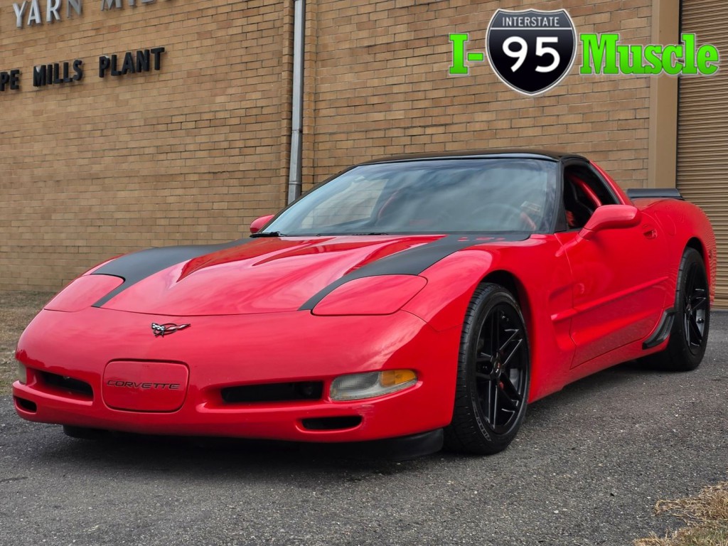2000 Chevrolet Corvette Image 1