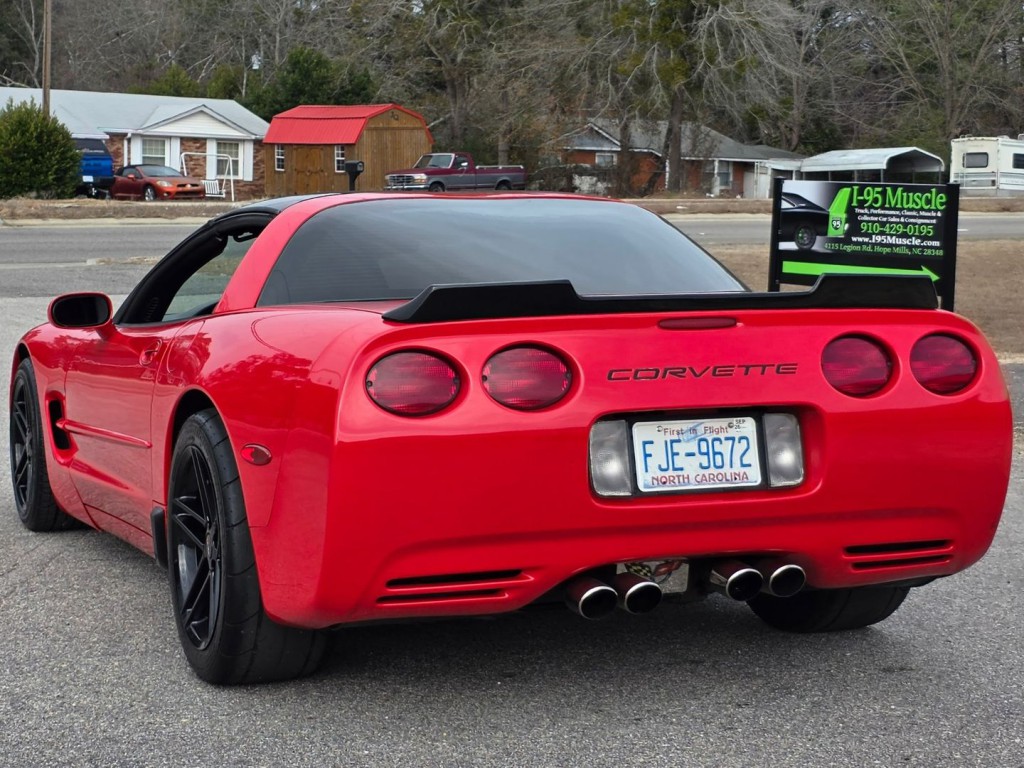 2000 Chevrolet Corvette Image 10