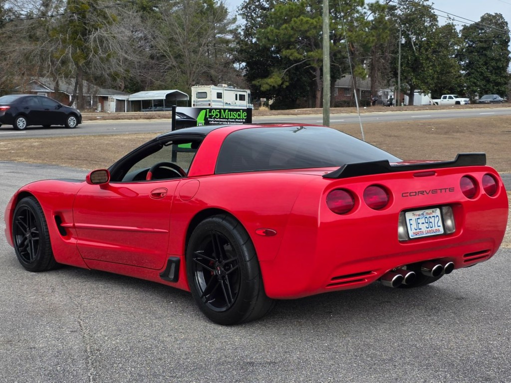 2000 Chevrolet Corvette Image 11