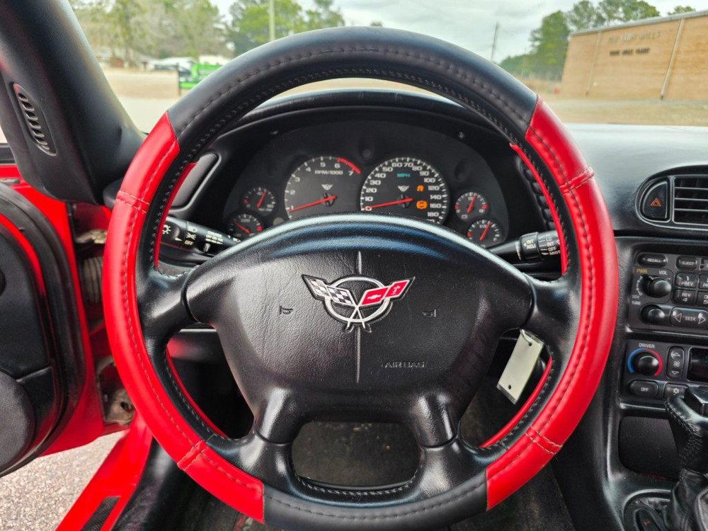 2000 Chevrolet Corvette Image 17