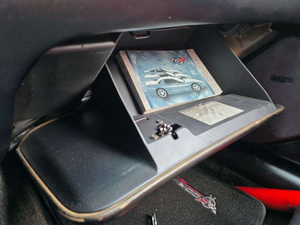 2000 Chevrolet Corvette Image 22