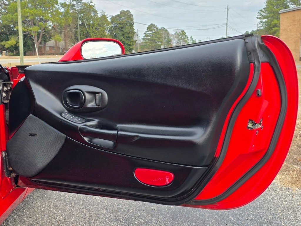 2000 Chevrolet Corvette Image 34