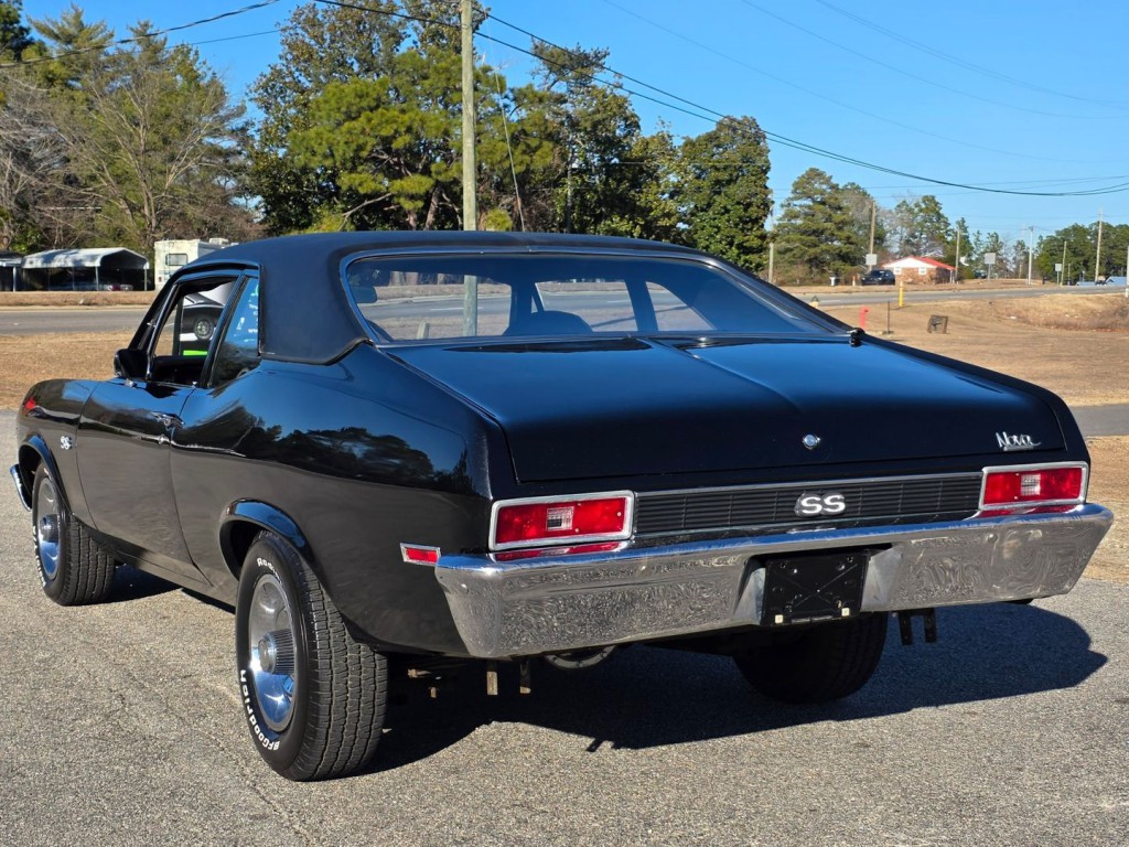 1972 Chevrolet Nova Image 10