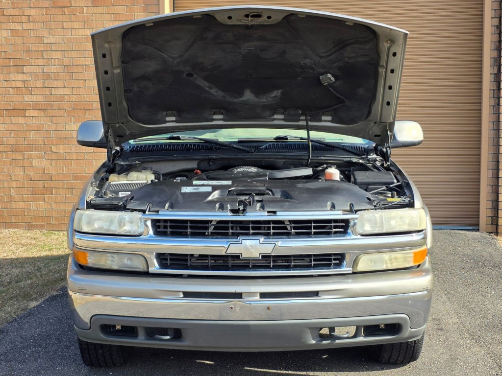 2002 Chevrolet Tahoe Image 44