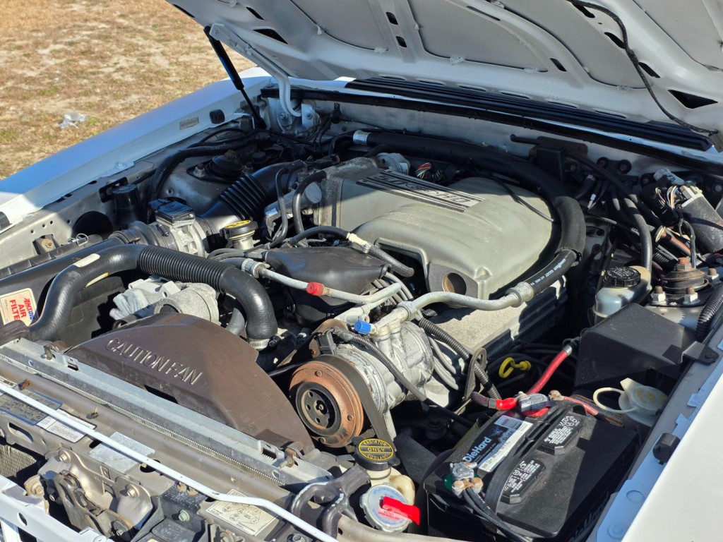 1990 Ford Mustang Image 40