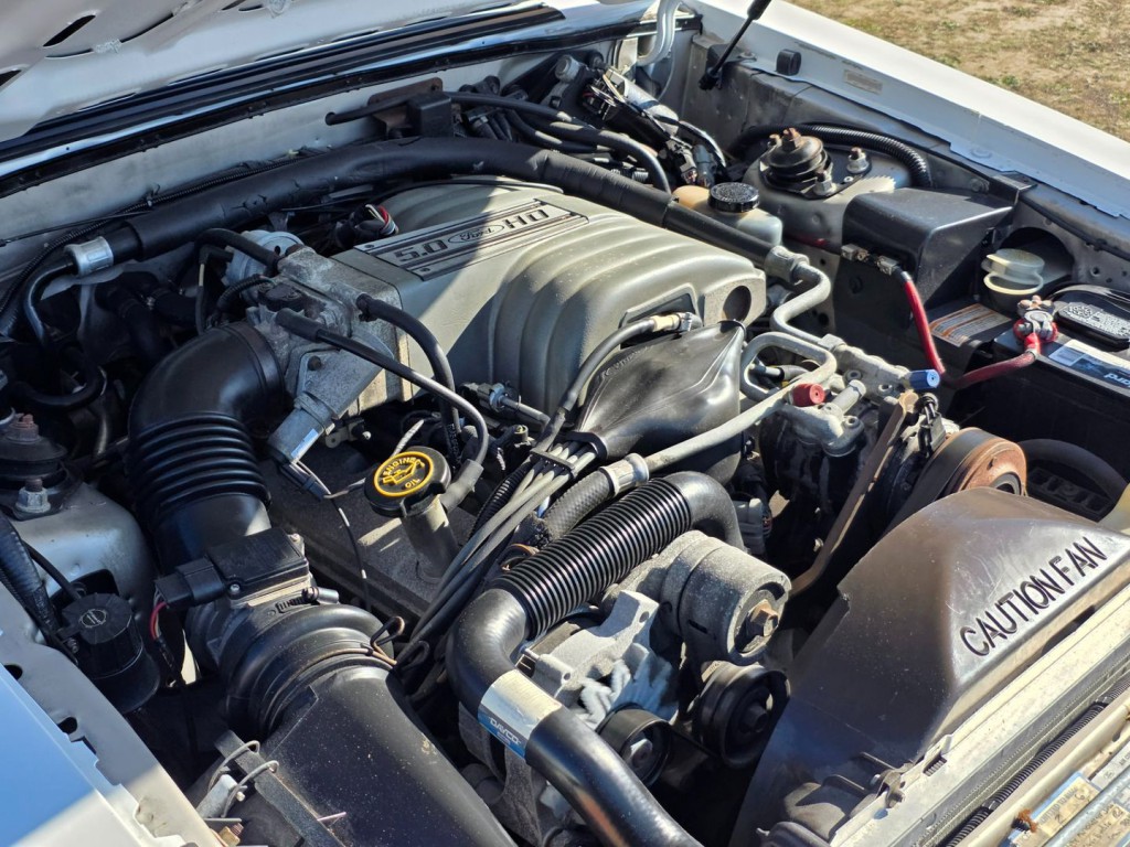 1990 Ford Mustang Image 42