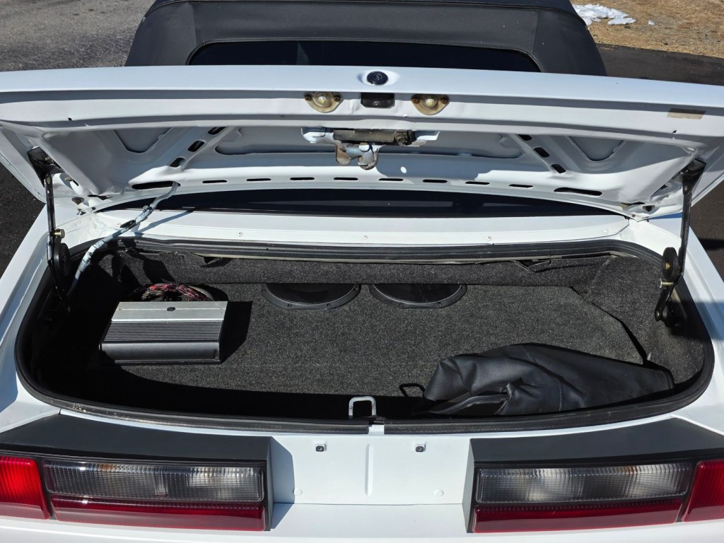 1990 Ford Mustang Image 46