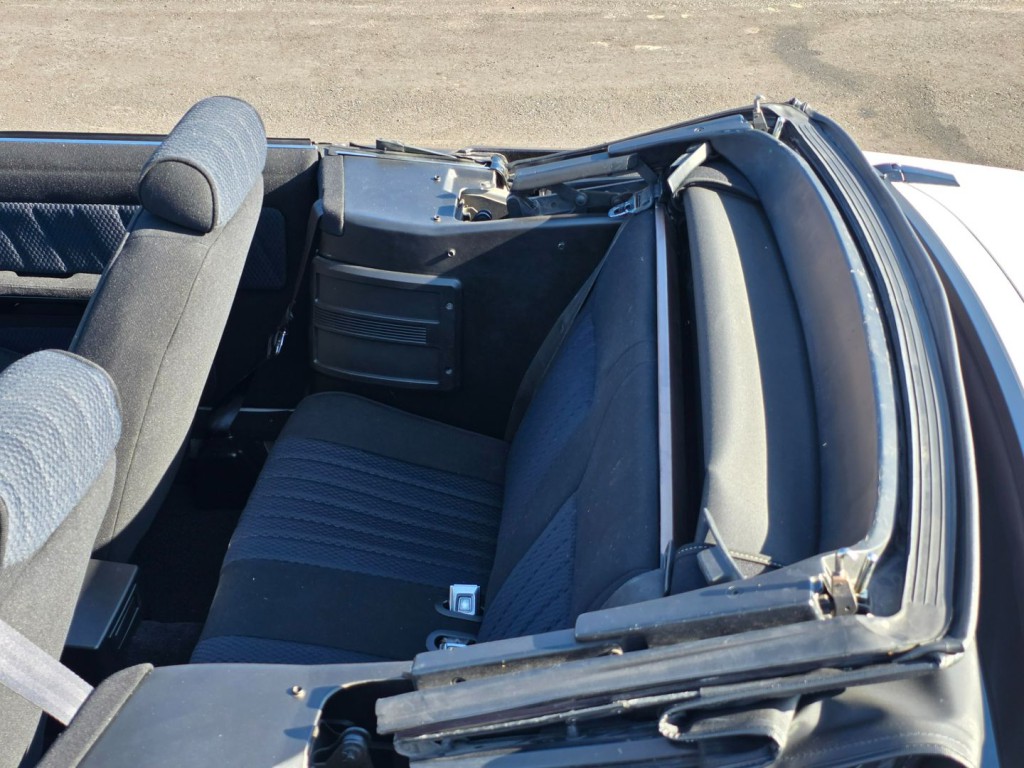 1990 Ford Mustang Image 56