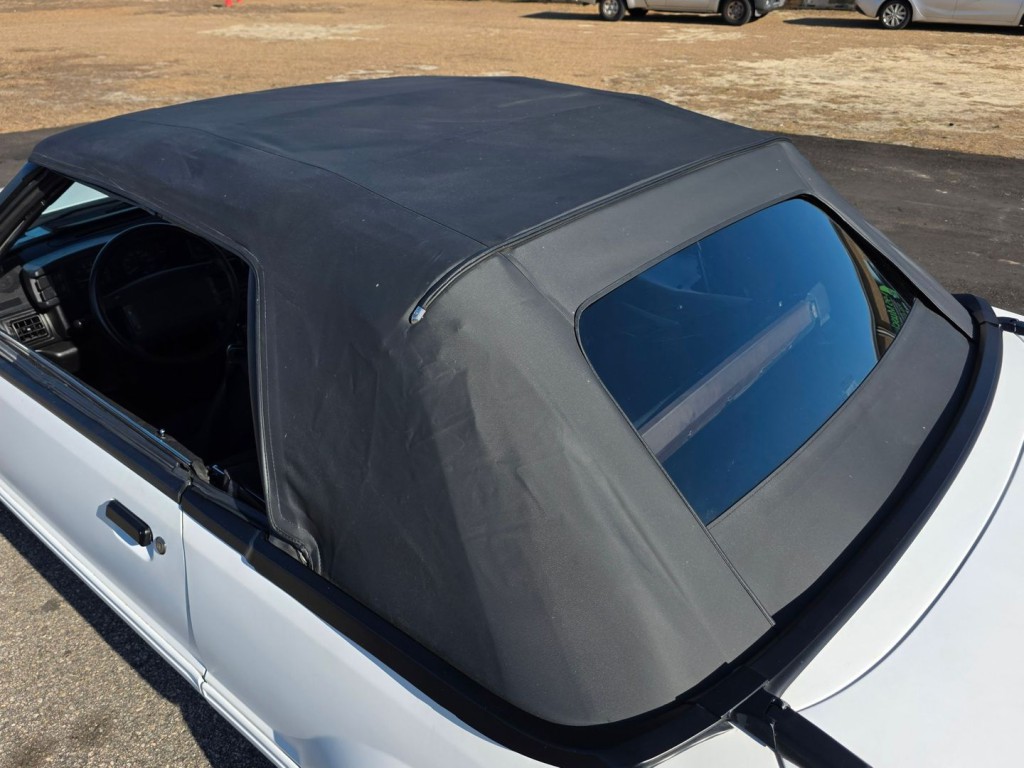 1990 Ford Mustang Image 58