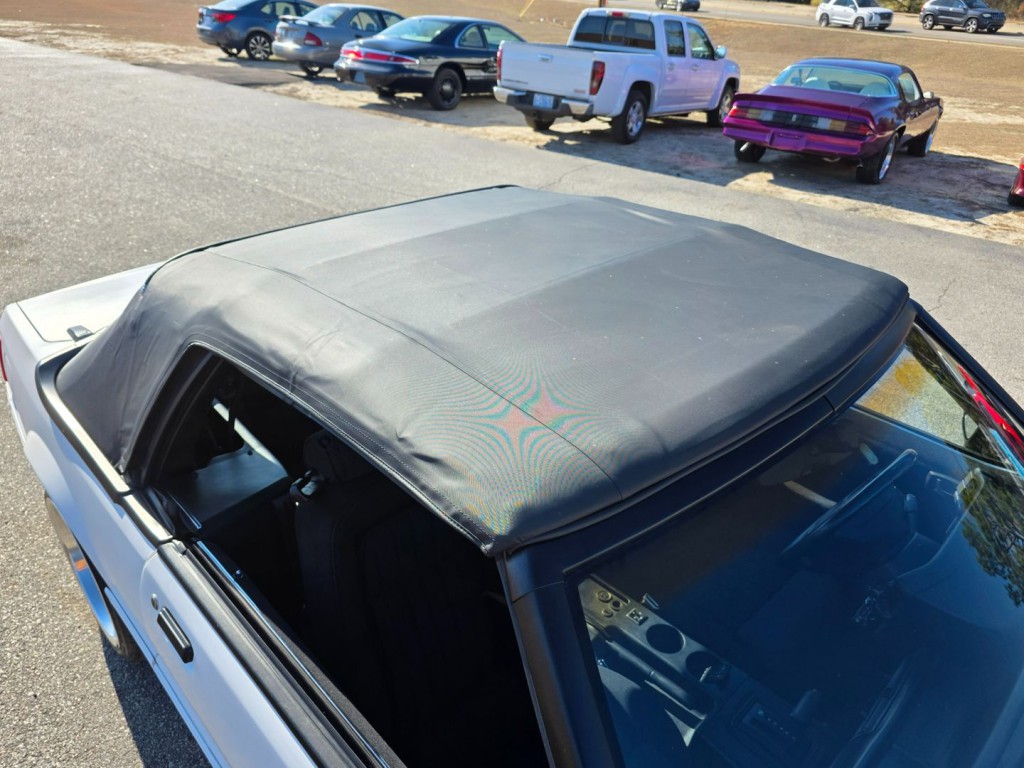 1990 Ford Mustang Image 60