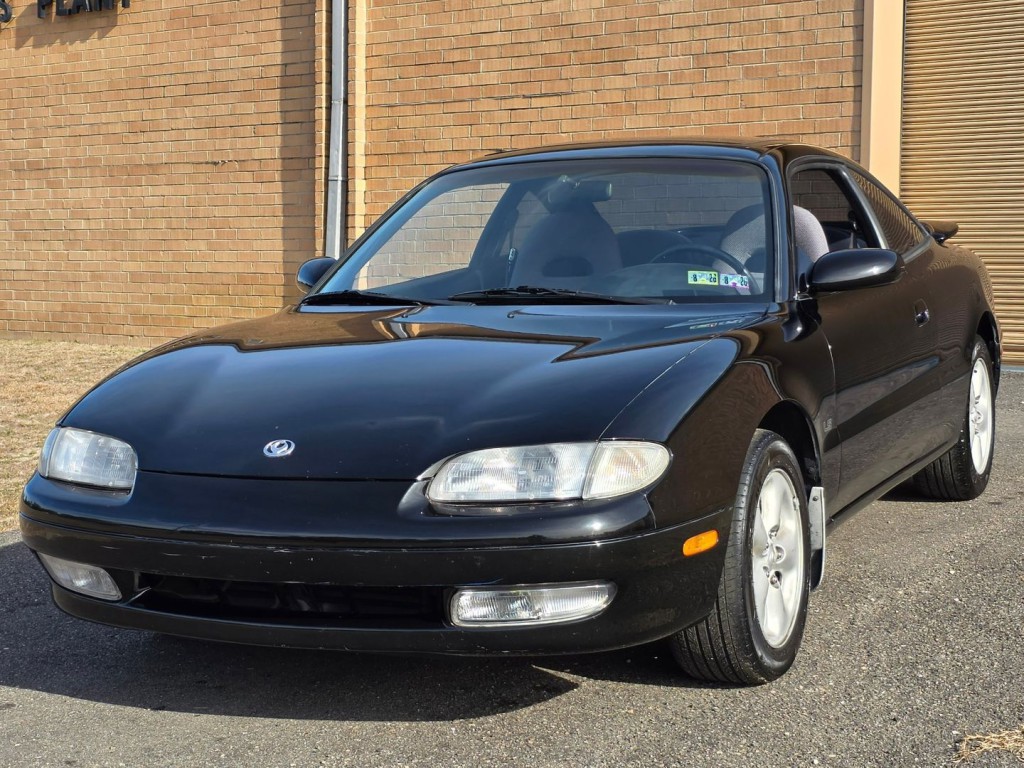 1993 Mazda MX-6 Image 2