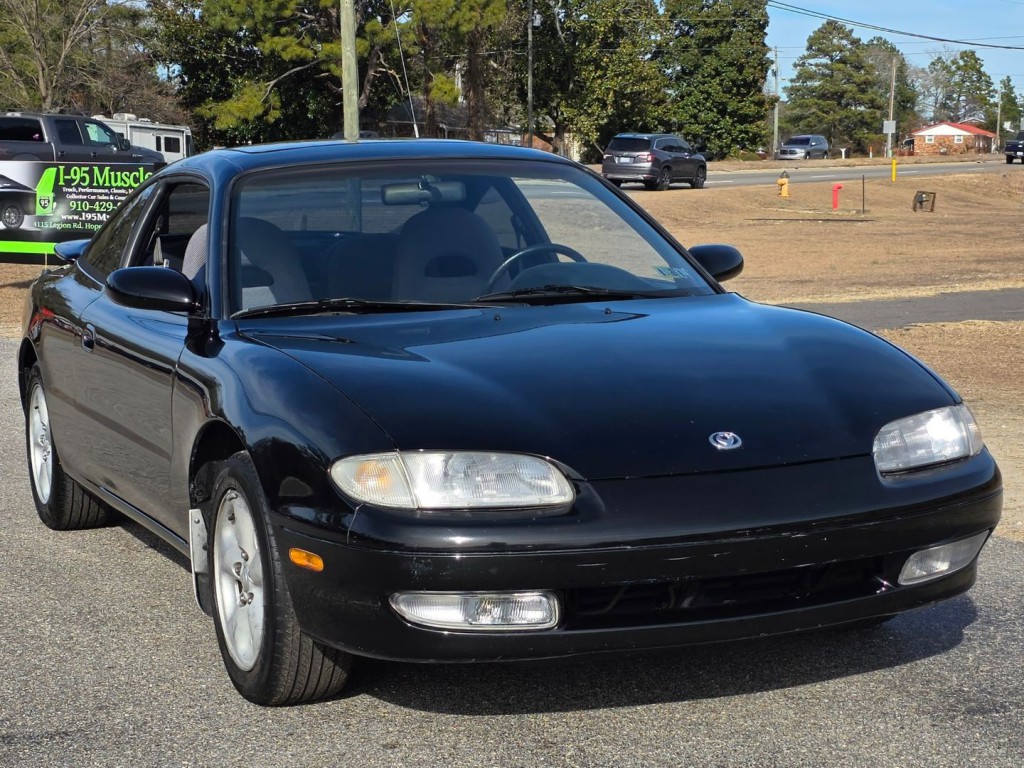 1993 Mazda MX-6 Image 4