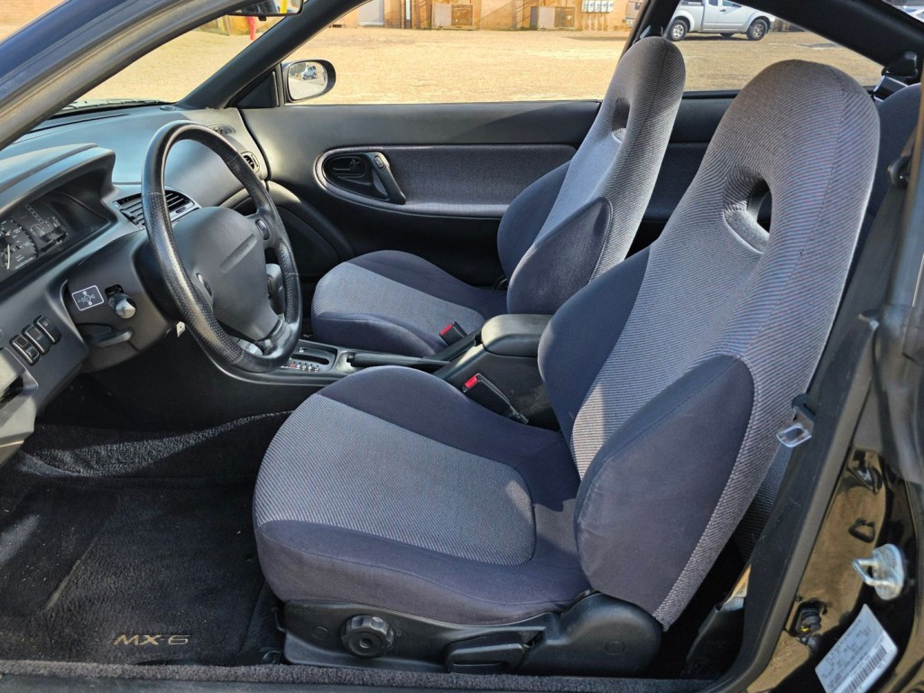 1993 Mazda MX-6 Image 15