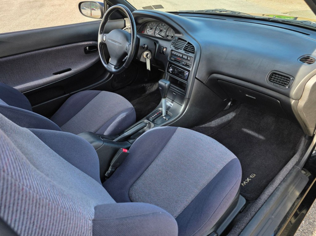 1993 Mazda MX-6 Image 31