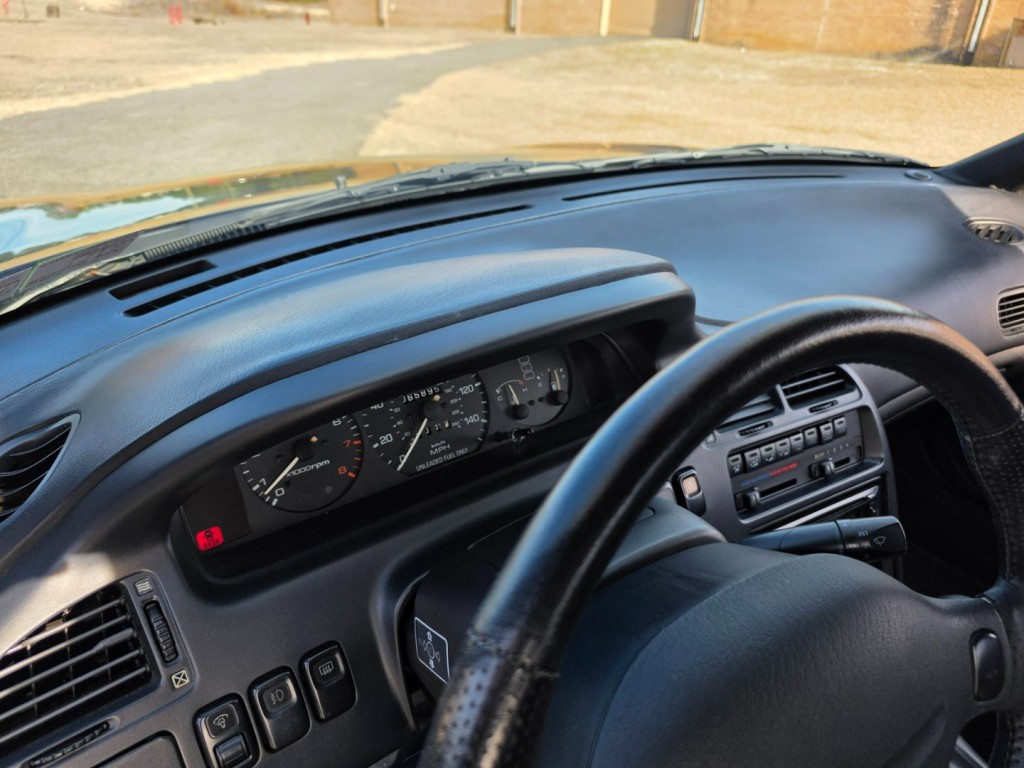 1993 Mazda MX-6 Image 34