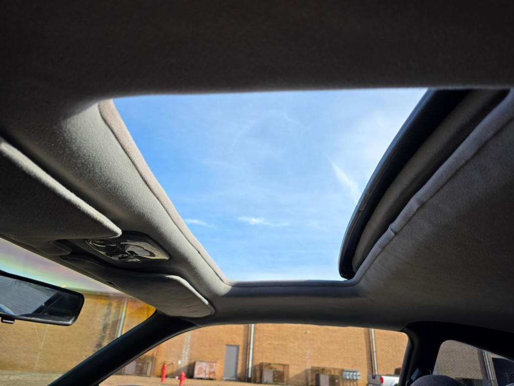 1993 Mazda MX-6 Image 35