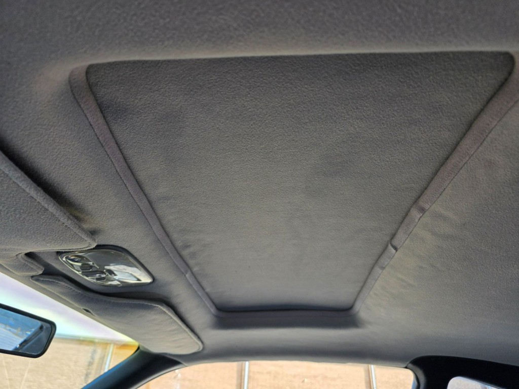 1993 Mazda MX-6 Image 36