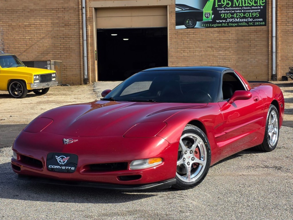 1998 Chevrolet Corvette Image 12