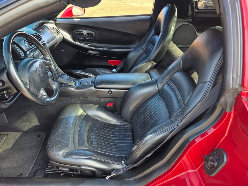 1998 Chevrolet Corvette Image 14