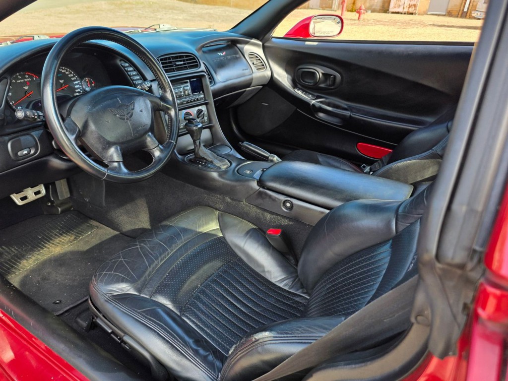1998 Chevrolet Corvette Image 15