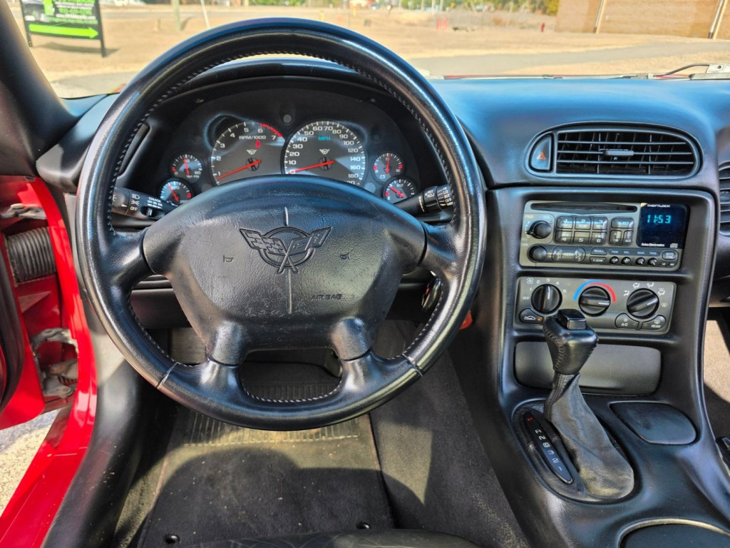 1998 Chevrolet Corvette Image 16