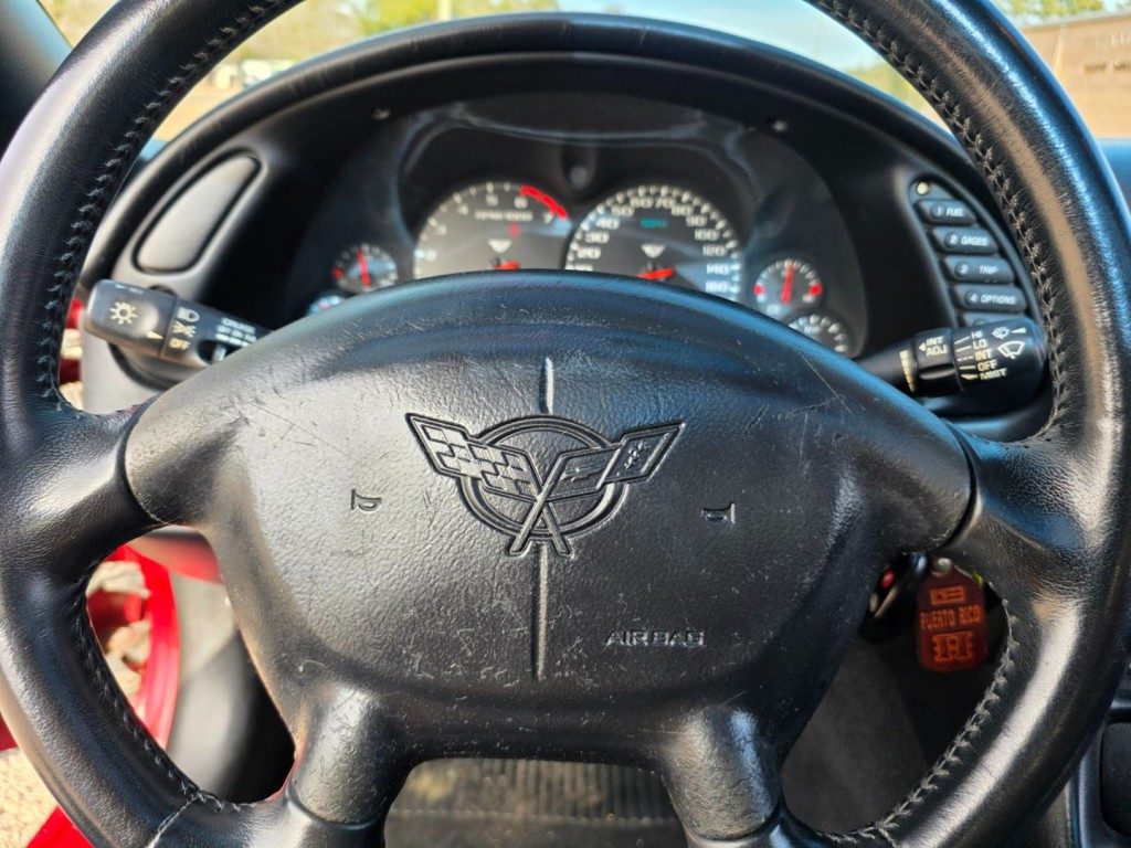 1998 Chevrolet Corvette Image 17