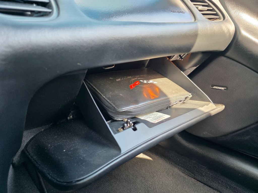 1998 Chevrolet Corvette Image 21