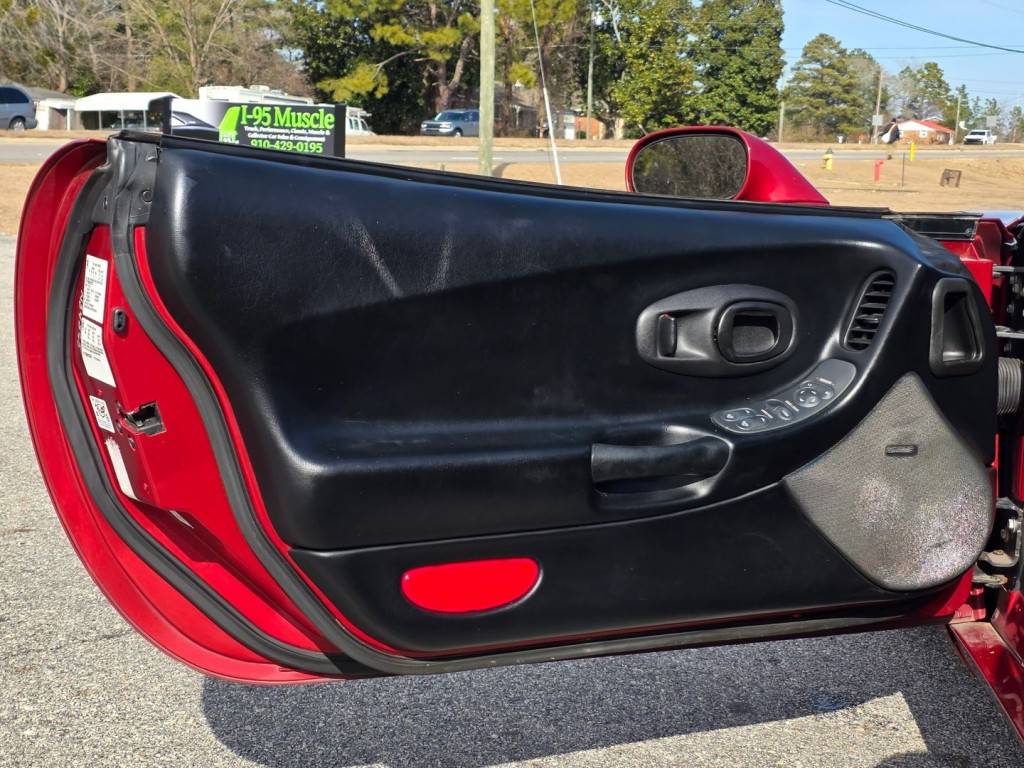 1998 Chevrolet Corvette Image 33