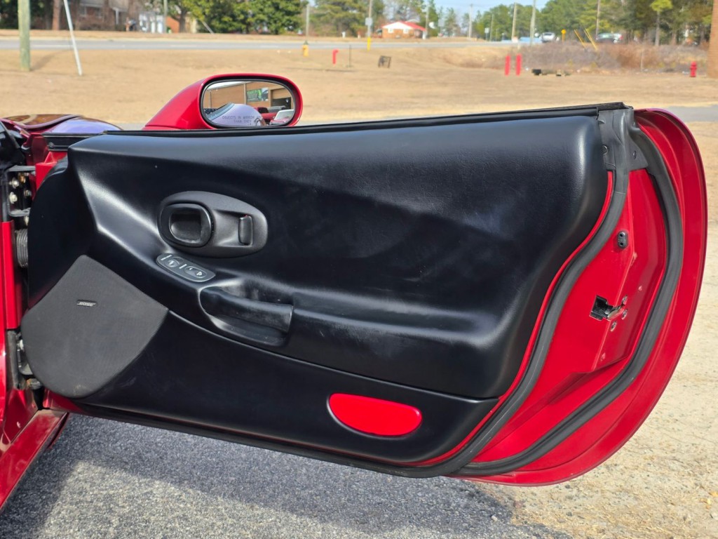 1998 Chevrolet Corvette Image 34