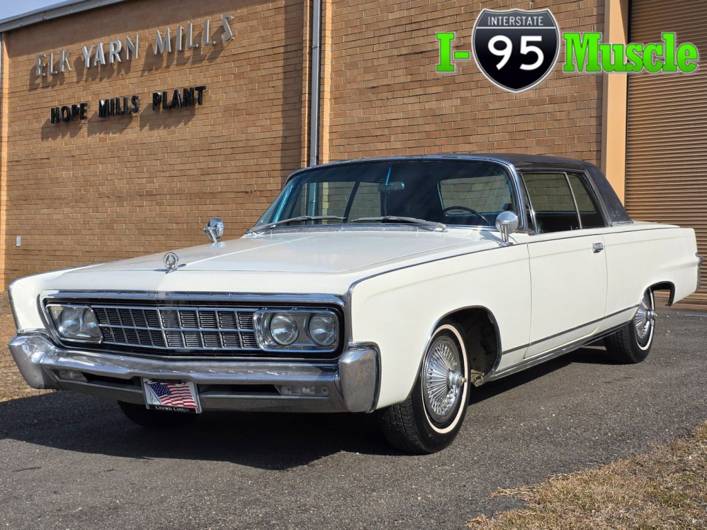 1966 Chrysler Imperial Image 1