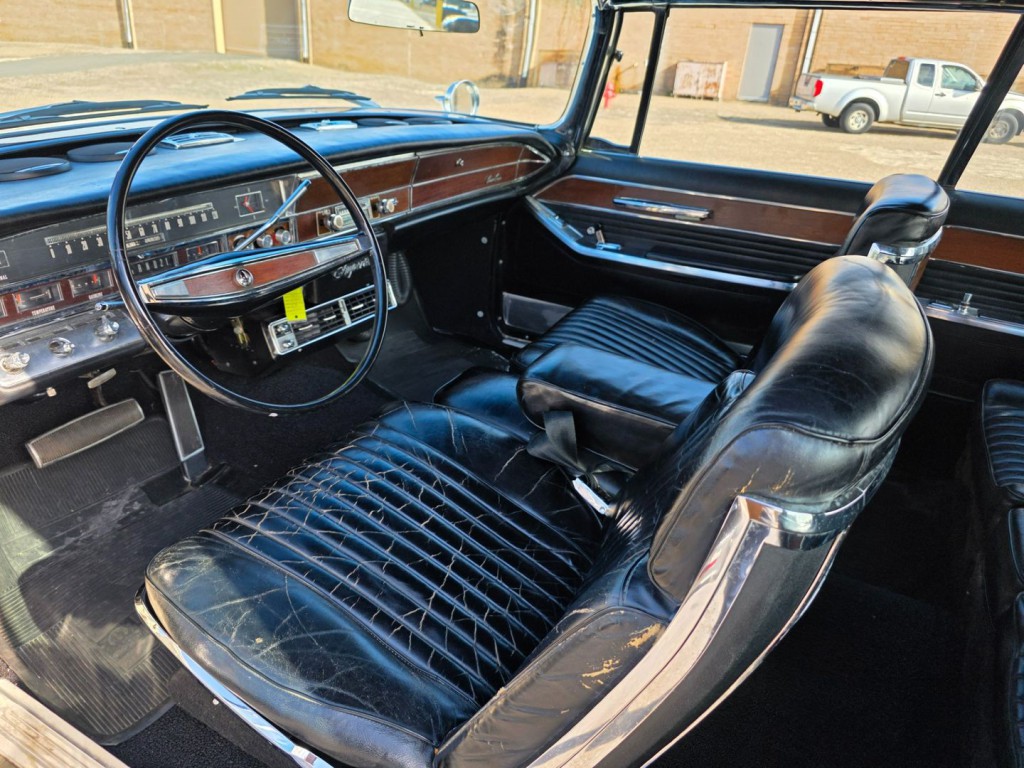 1966 Chrysler Imperial Image 15