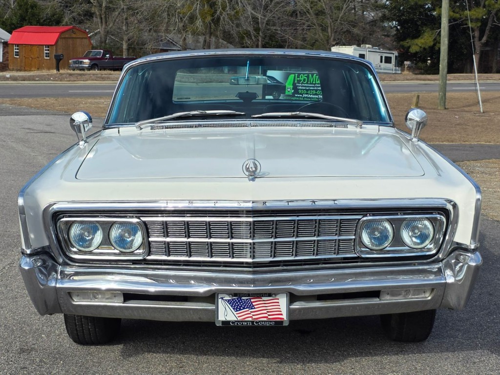 1966 Chrysler Imperial Image 38