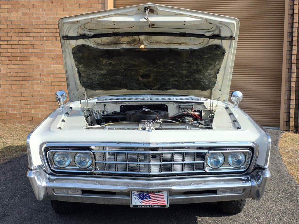1966 Chrysler Imperial Image 39