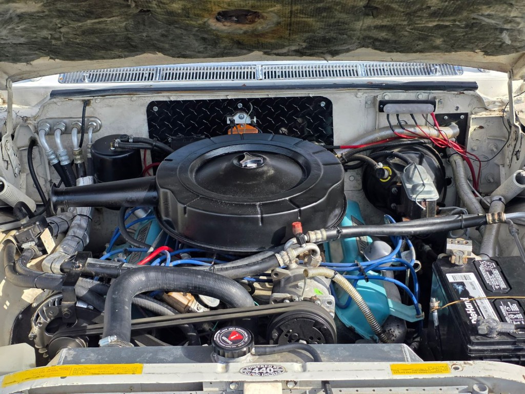 1966 Chrysler Imperial Image 41