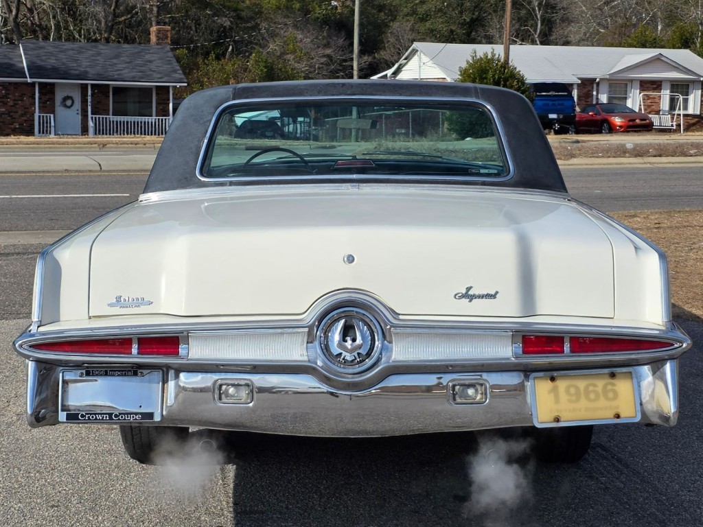 1966 Chrysler Imperial Image 43
