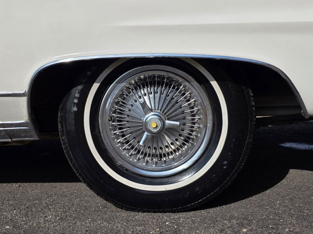 1966 Chrysler Imperial Image 49