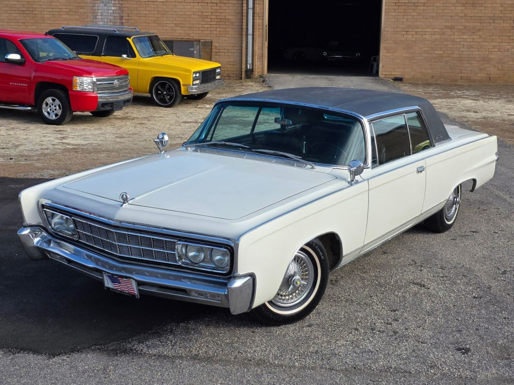 1966 Chrysler Imperial Image 51