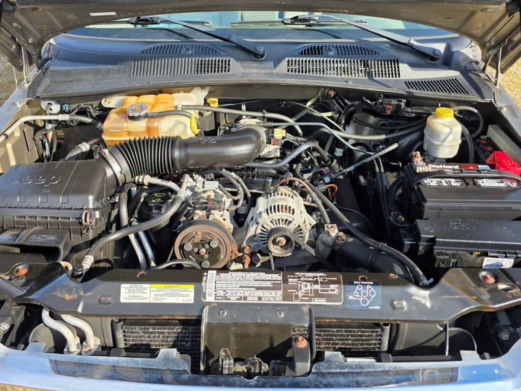 2005 Jeep Liberty Image 43