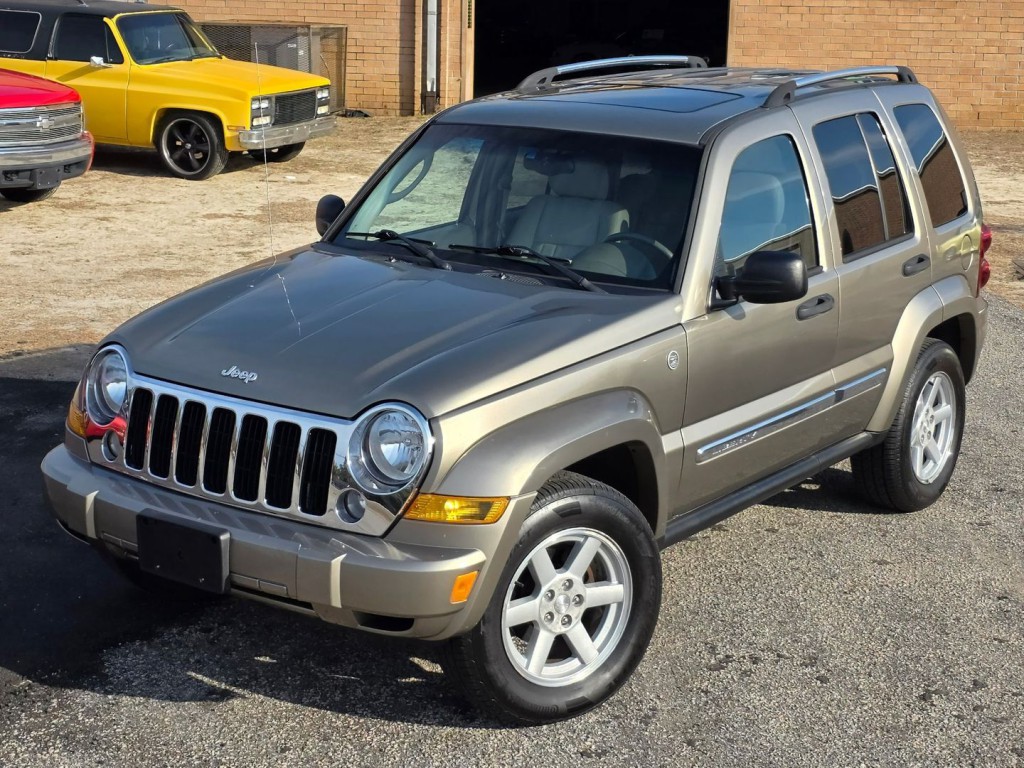 2005 Jeep Liberty Image 54