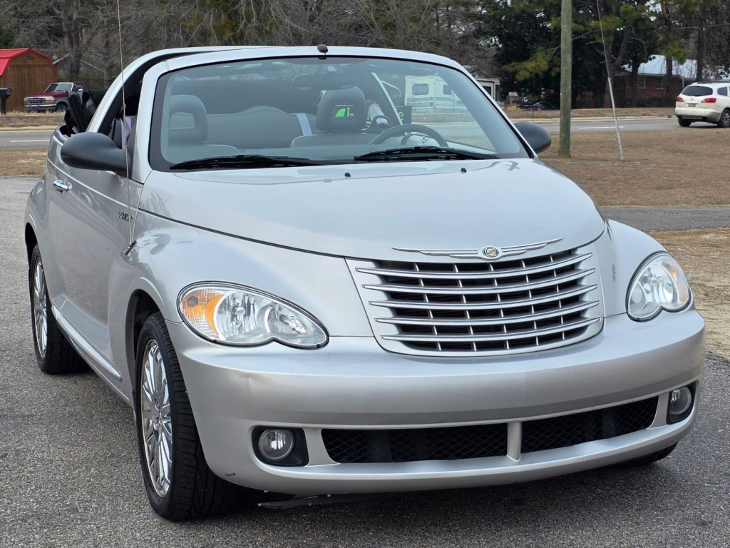 2006 Chrysler PT Cruiser Image 4