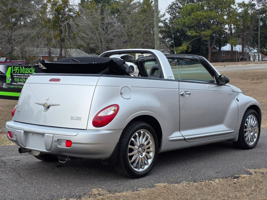 2006 Chrysler PT Cruiser Image 7